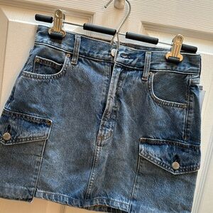 The '90s Cargo Mini Denim Skirt